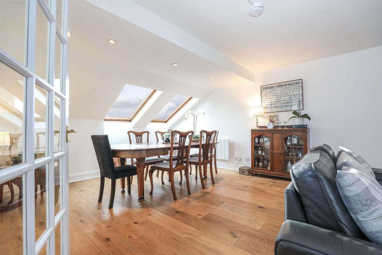 Luxury 3 Bed Royal Mile Apartment Эдинбург Экстерьер фото