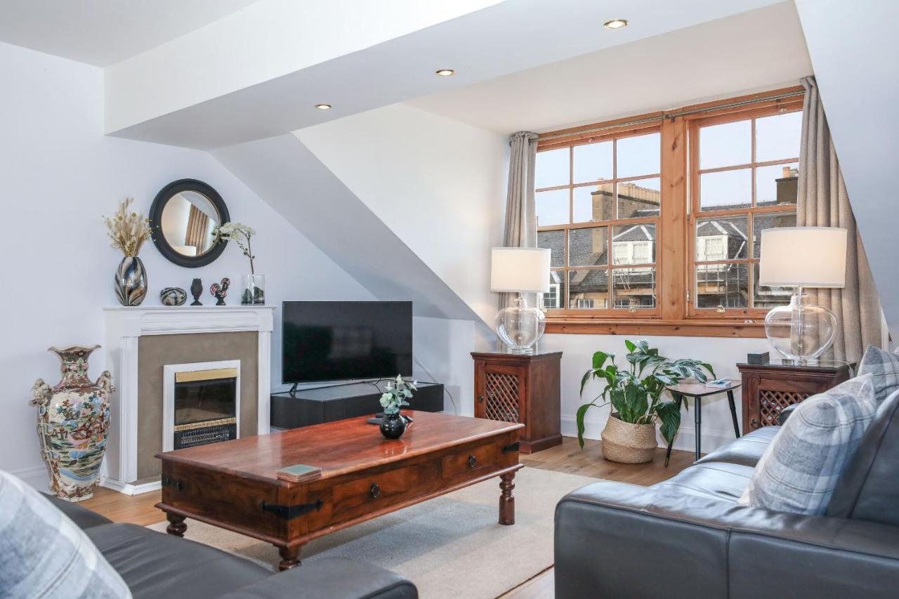 Luxury 3 Bed Royal Mile Apartment Эдинбург Экстерьер фото